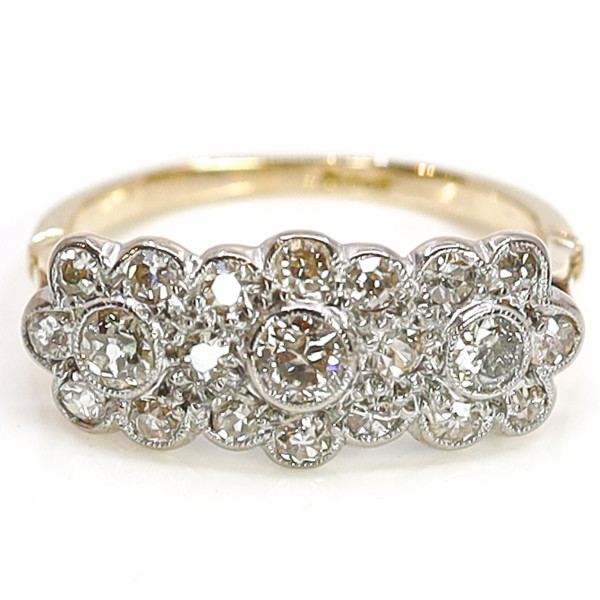Blüten Ring Diamanten