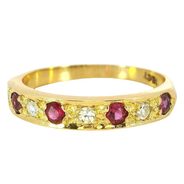 RUBY &amp; ROSES