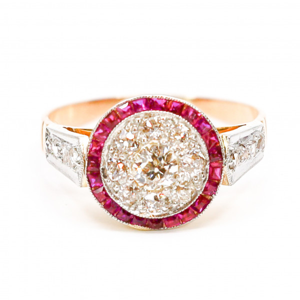 Art Deco Rubin Ring Diamanten