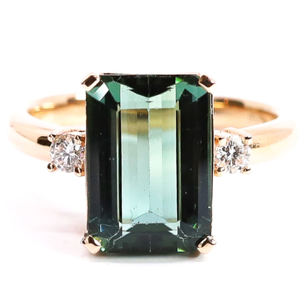 EMERALD CUT